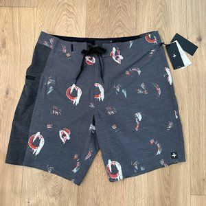 Tavik Board Shorts Size 33 NWT